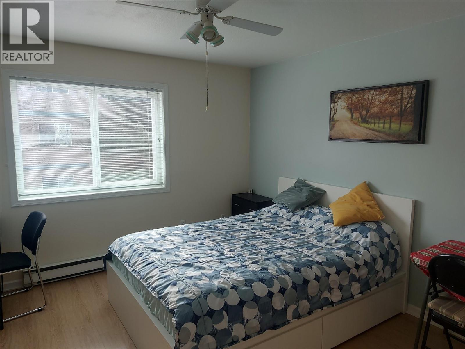 203 993 KLO Road, Kelowna