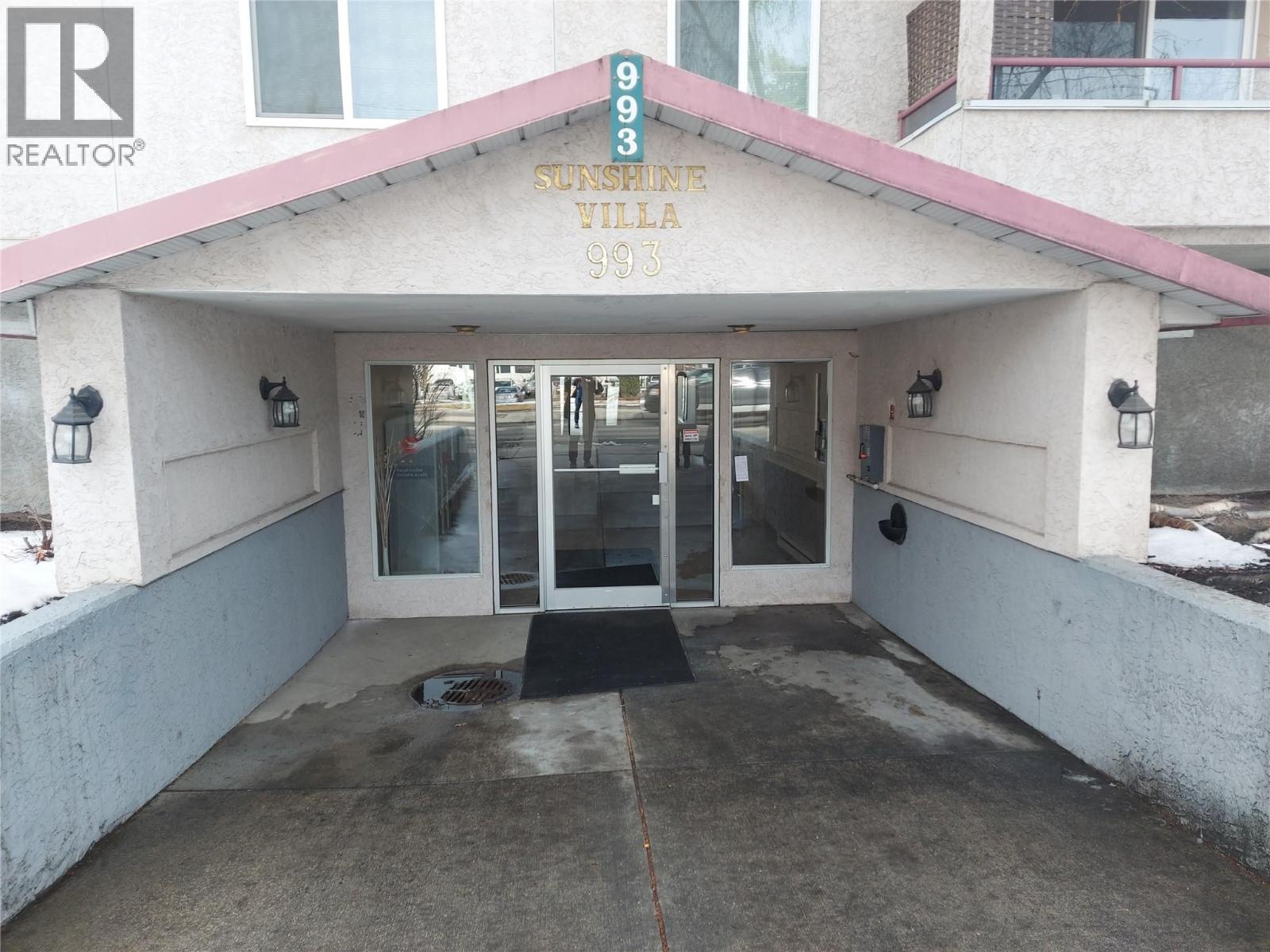 203 993 KLO Road, Kelowna