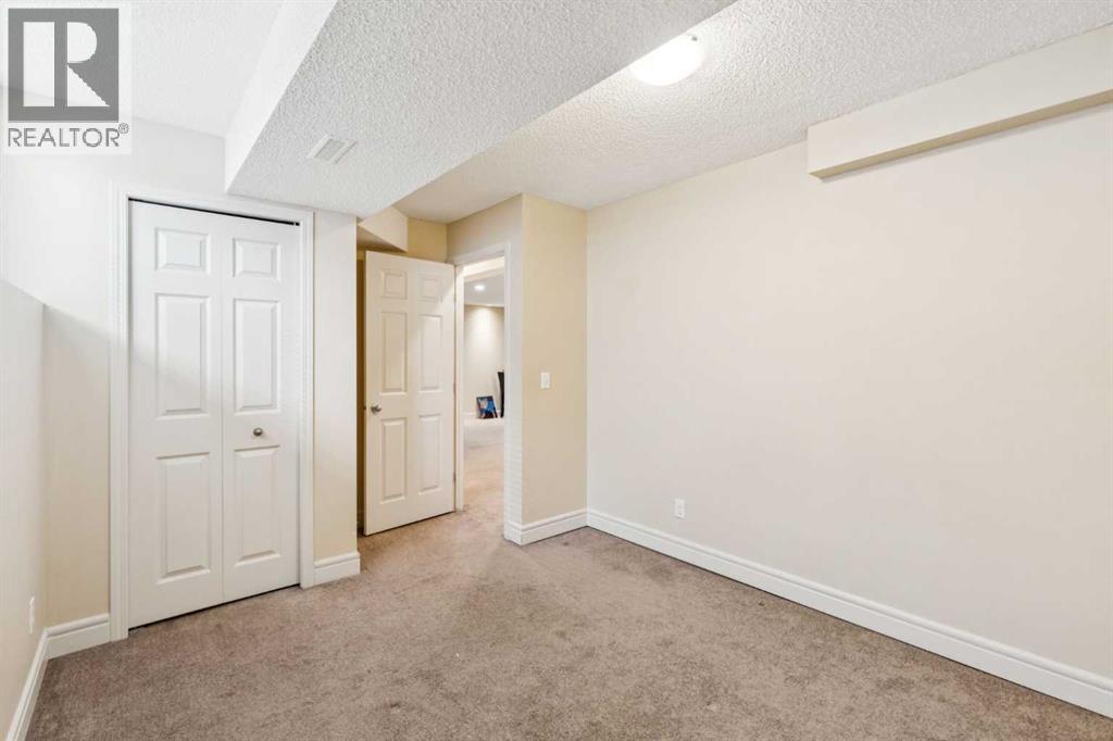 Single Family House Bi-level for Sale in  Bridlemeadows Manor SW Bridlewood Calgary 