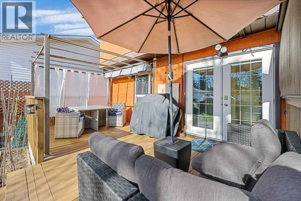 Single Family House for Sale in  Shawmeadows Close SW Shawnessy Calgary 