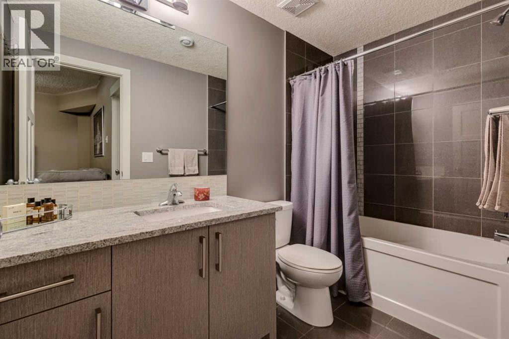 Single Family House for Sale in    Avenue NW Montgomery Calgary 