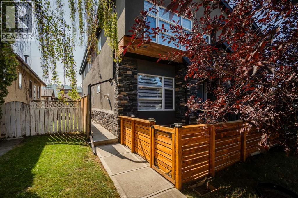 Single Family House for Sale in    Avenue NW Montgomery Calgary 