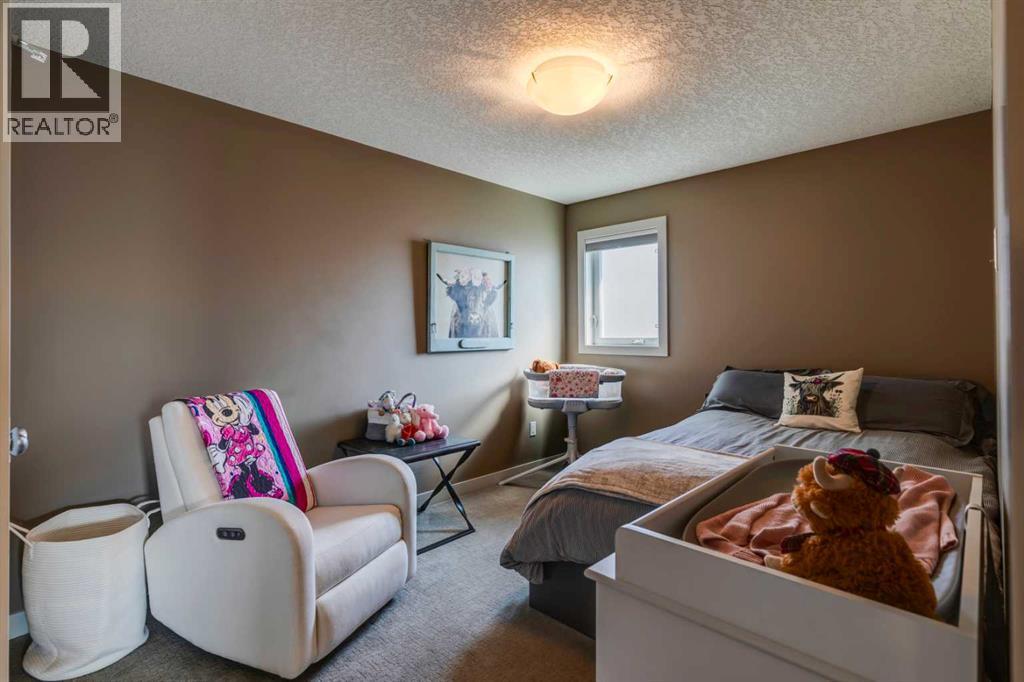 Single Family House for Sale in    Avenue NW Montgomery Calgary 