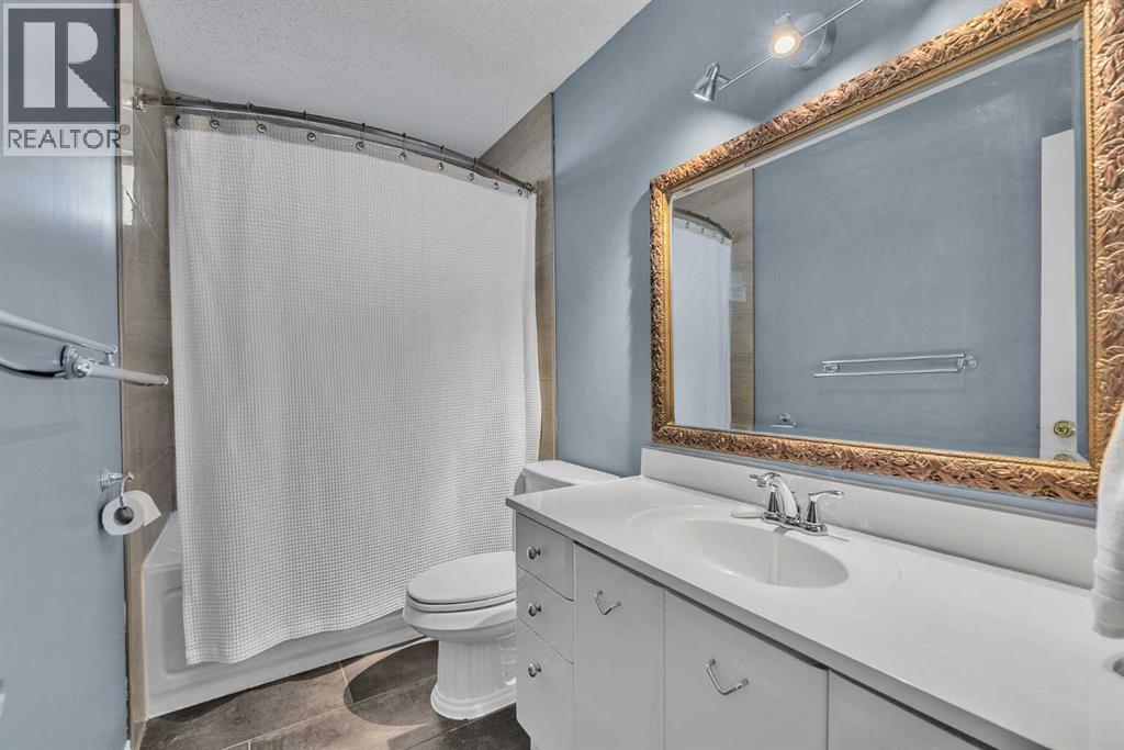 Single Family House Bungalow for Sale in  Dovercrest Place SE Dover Calgary 