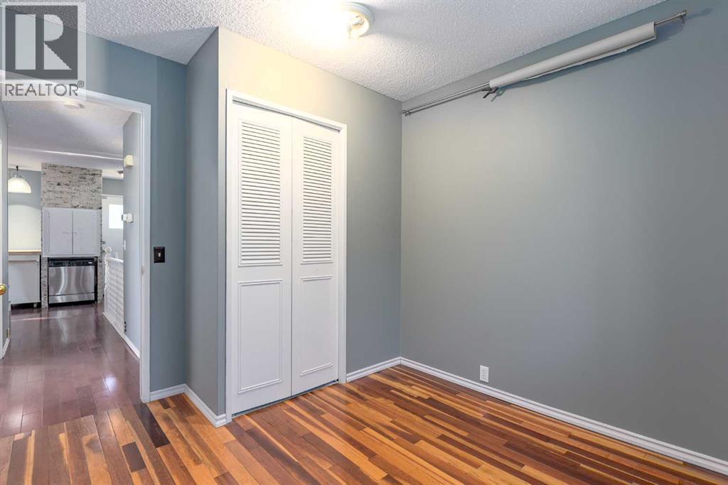 Single Family House Bungalow for Sale in  Dovercrest Place SE Dover Calgary 