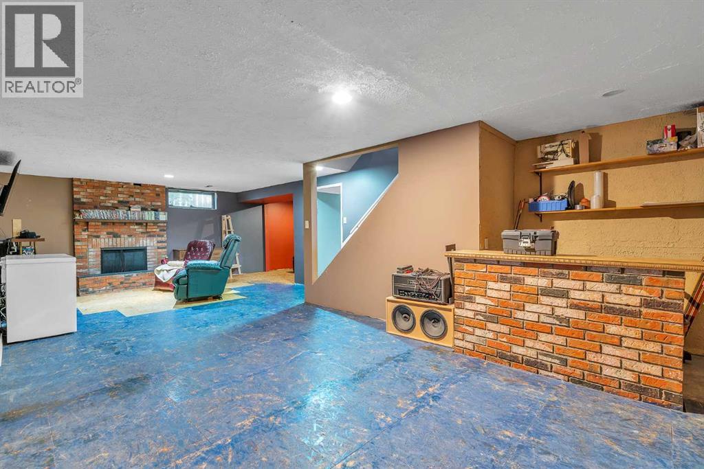 Single Family House Bungalow for Sale in  Dovercrest Place SE Dover Calgary 