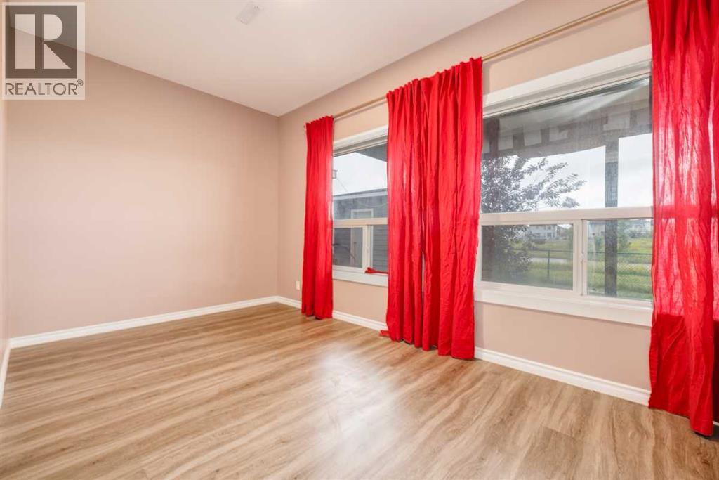 Single Family House for Sale in  Saddlecrest Place NE Saddle Ridge Calgary 