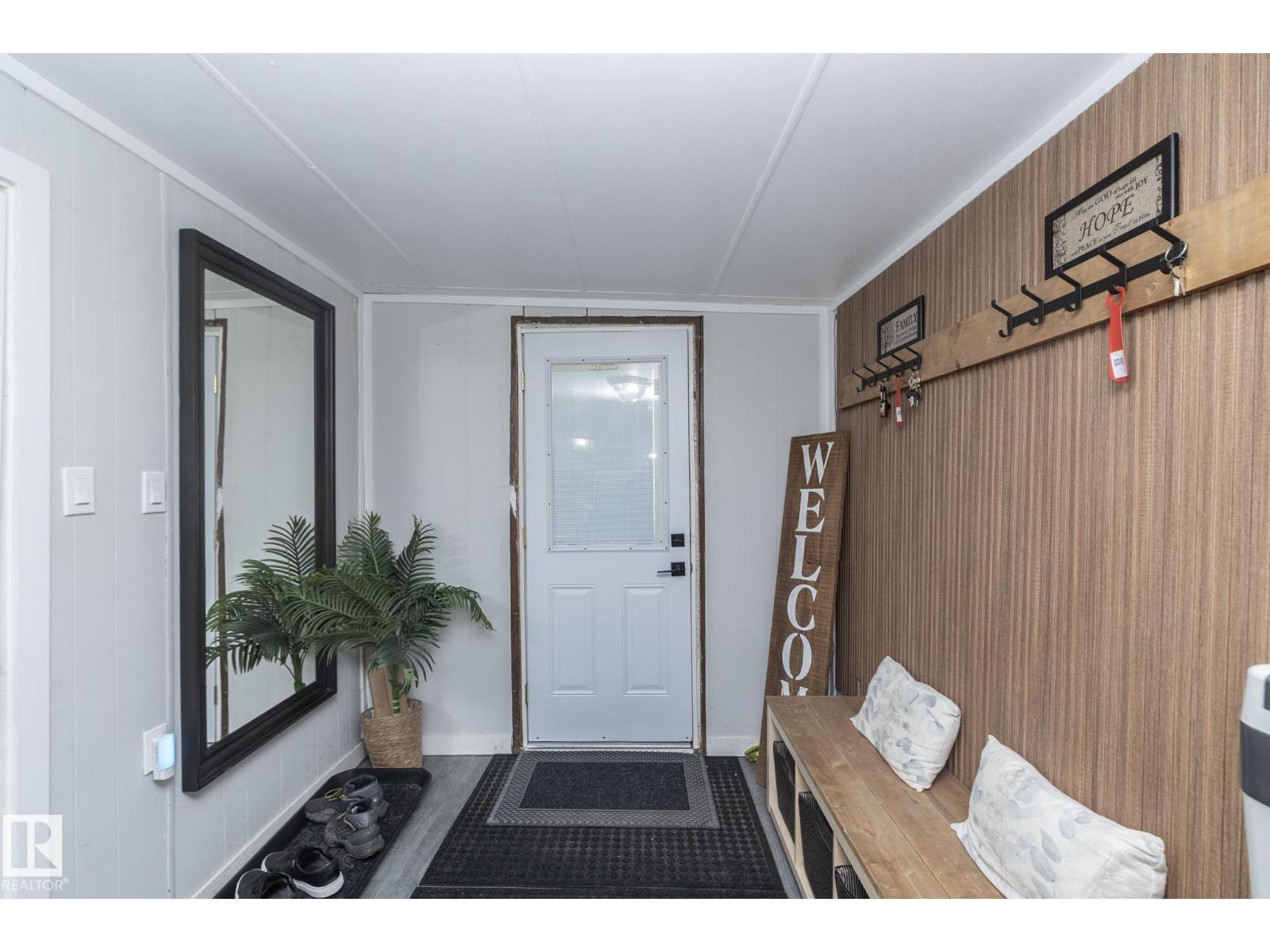 1011 West Mount CR NW, Edmonton