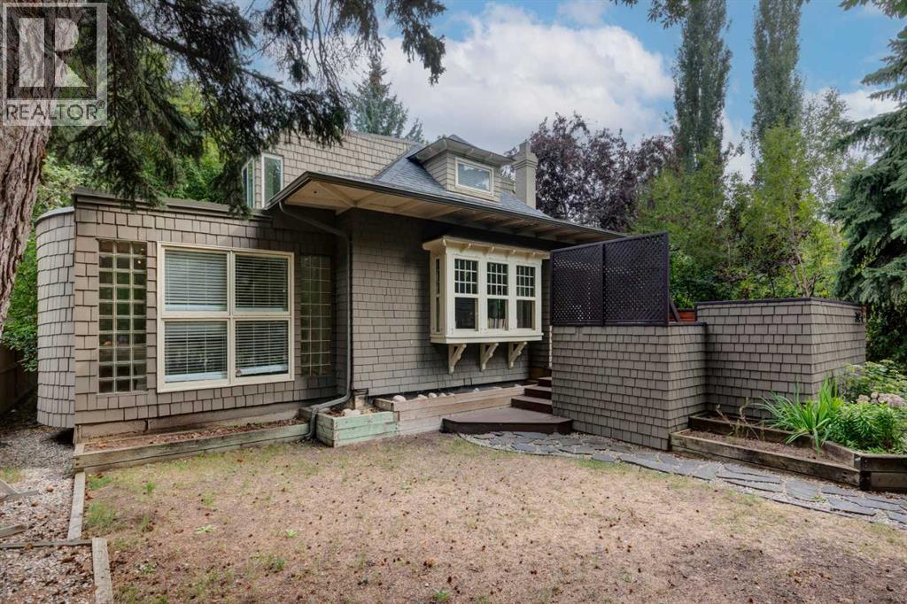 Single Family House for Sale in   Street SW Elbow Park Calgary 