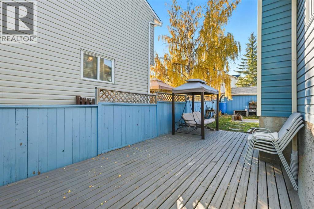 Single Family House Bi-level for Sale in  Macewan Glen Road NW MacEwan Glen Calgary 