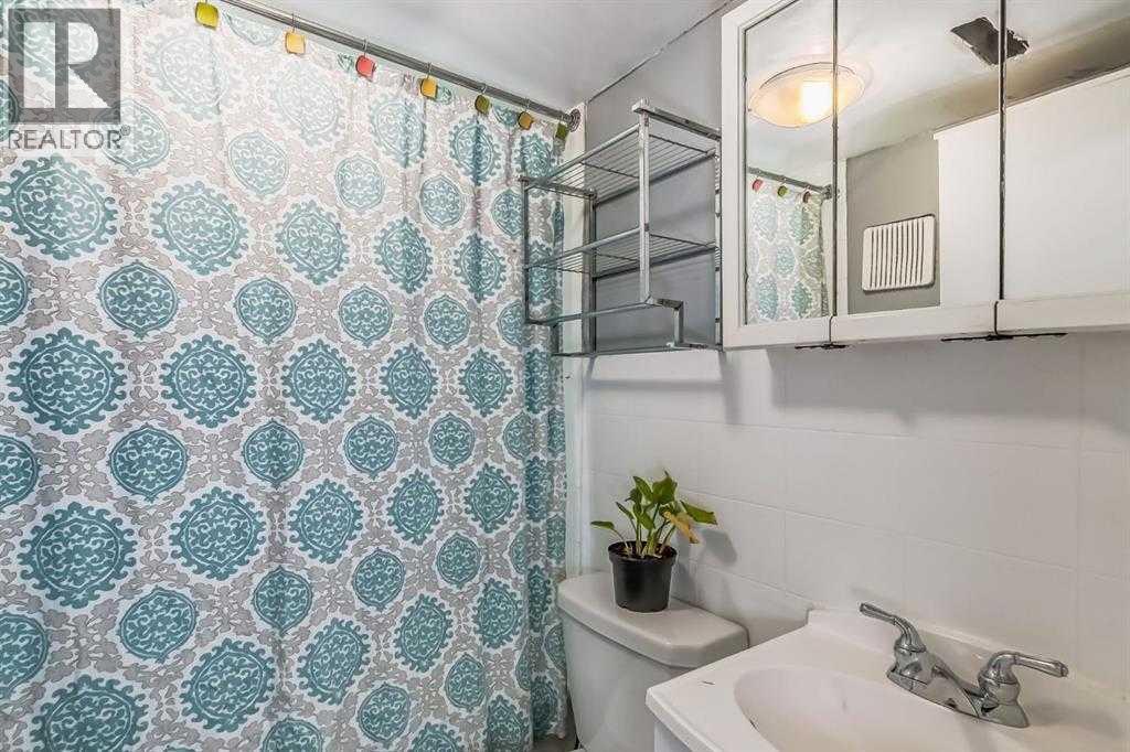 Single Family House Bungalow for Sale in  Bantry Street NE Renfrew Calgary 