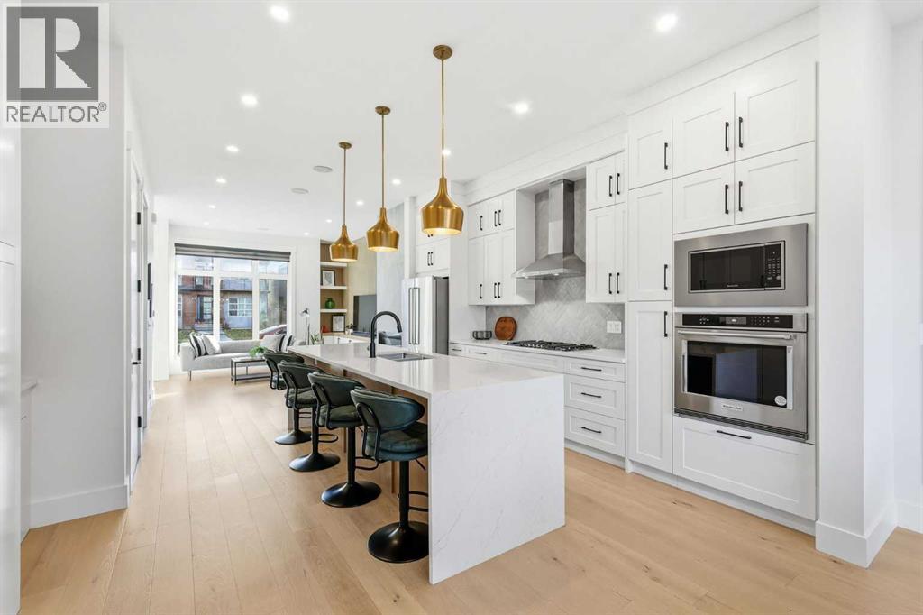 Single Family House for Sale in   Avenue NE Tuxedo Park Calgary 