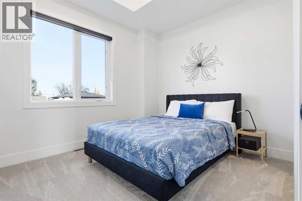 Single Family House for Sale in   Avenue NE Tuxedo Park Calgary 