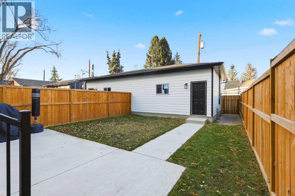 Single Family House for Sale in   Avenue NE Tuxedo Park Calgary 