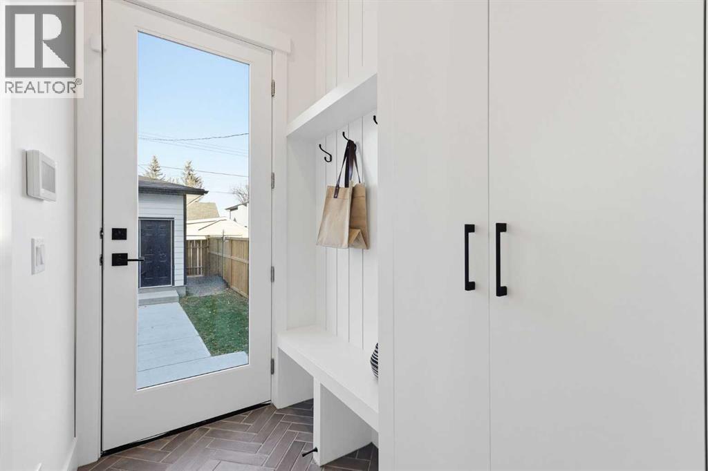 Single Family House for Sale in   Avenue NE Tuxedo Park Calgary 