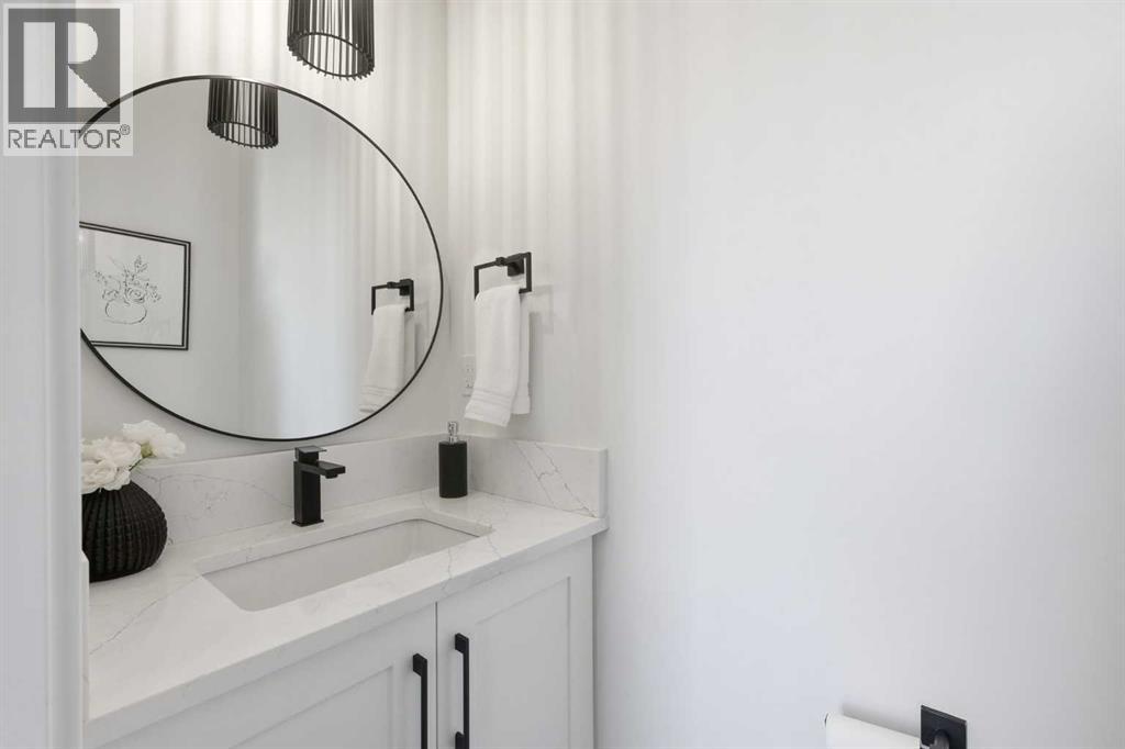 Single Family House for Sale in   Avenue NE Tuxedo Park Calgary 