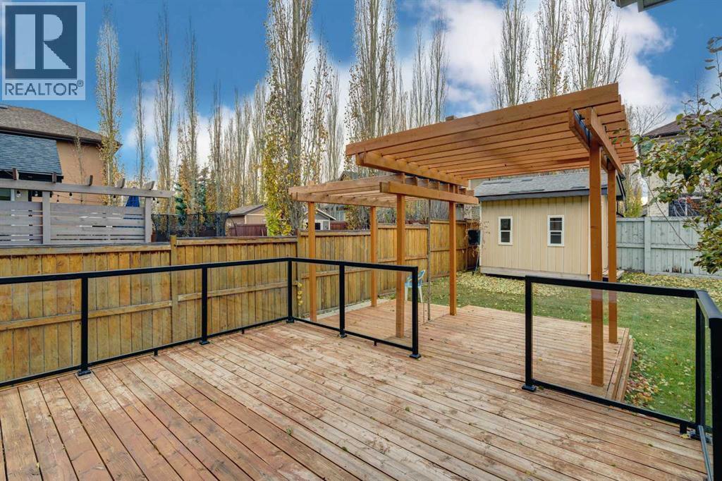 Single Family House for Sale in  Tuscany Estates Close NW Tuscany Calgary 