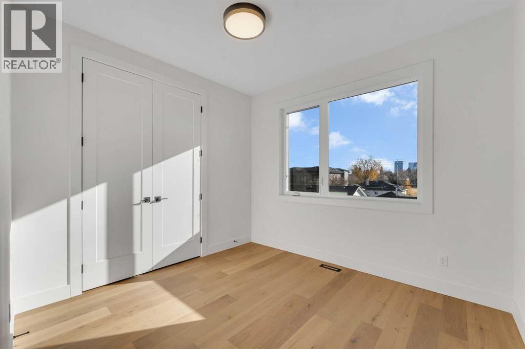 Single Family House for Sale in   Avenue NW Mount Pleasant Calgary 