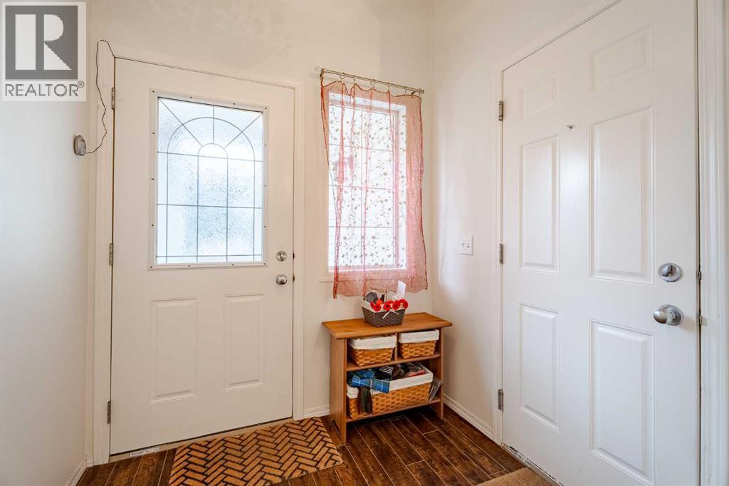 Single Family House Bungalow for Sale in  Everridge Court SW Evergreen Calgary 