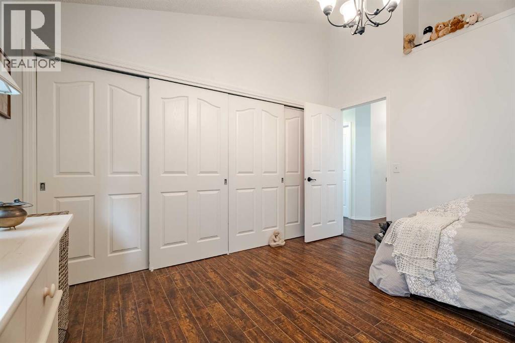 Single Family House Bungalow for Sale in  Everridge Court SW Evergreen Calgary 