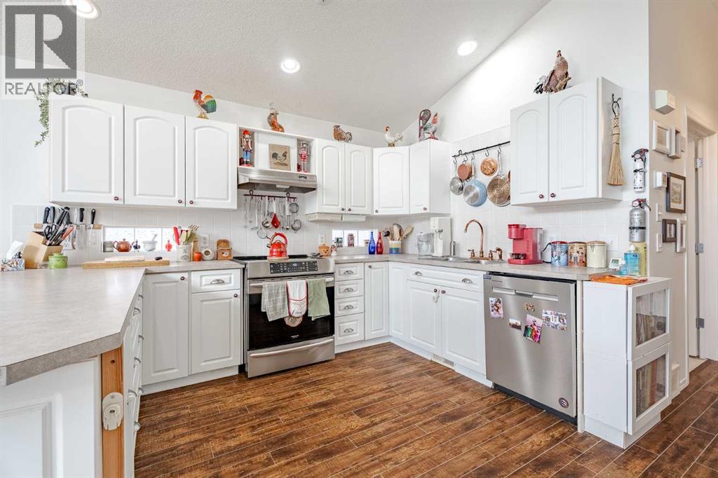 Single Family House Bungalow for Sale in  Everridge Court SW Evergreen Calgary 