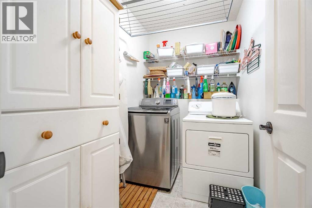 Single Family House Bungalow for Sale in  Everridge Court SW Evergreen Calgary 