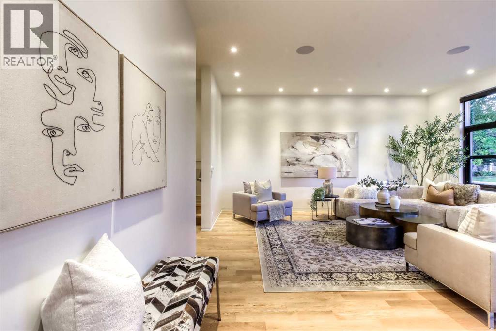 Single Family House for Sale in   Avenue NW West Hillhurst Calgary 