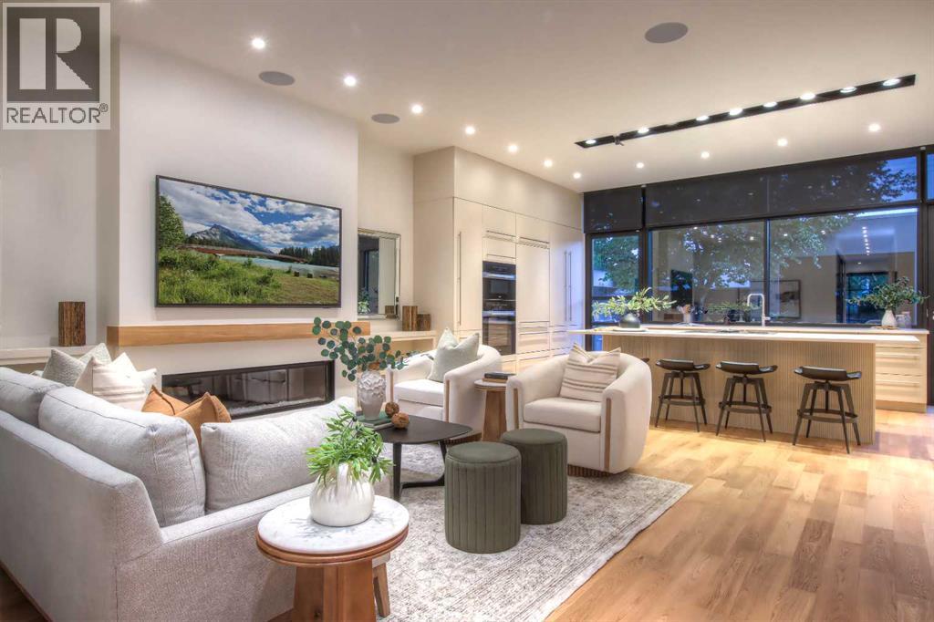 Single Family House for Sale in   Avenue NW West Hillhurst Calgary 