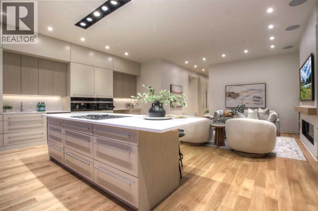 Single Family House for Sale in   Avenue NW West Hillhurst Calgary 