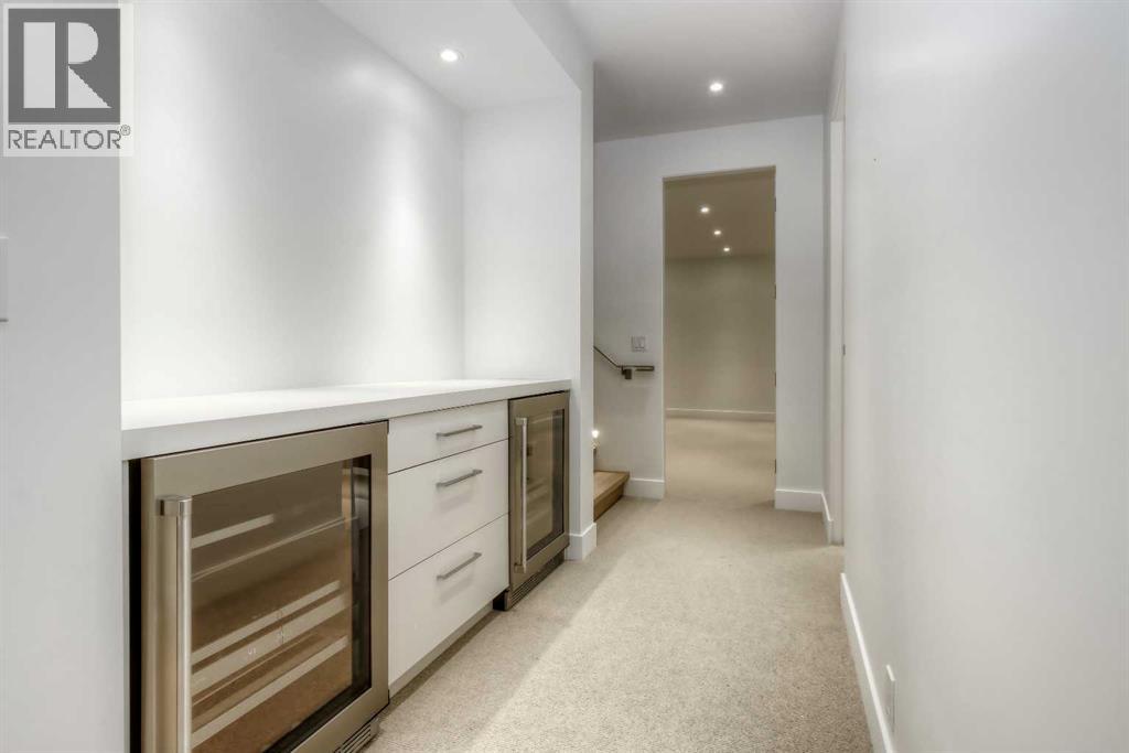 Single Family House for Sale in   Avenue NW West Hillhurst Calgary 