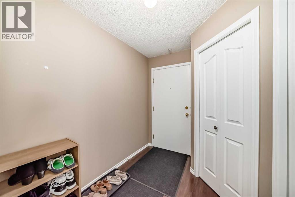 Single Family House for Sale in   Somervale Court SW Somerset Calgary 