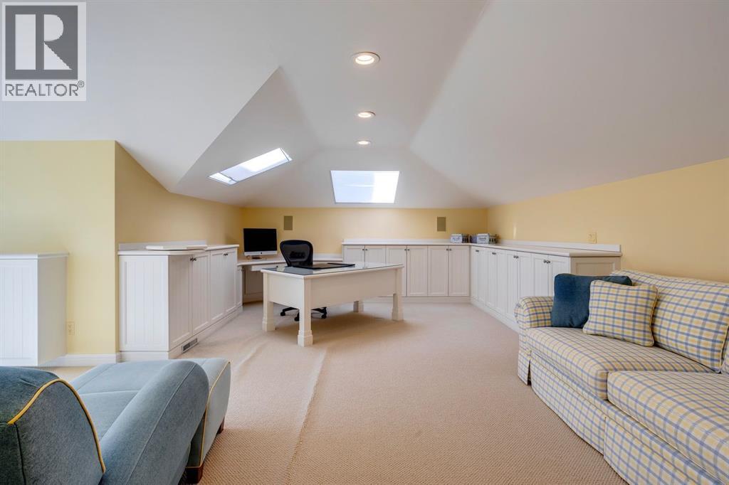 Single Family House for Sale in  Eagle Ridge Drive SW Eagle Ridge Calgary 