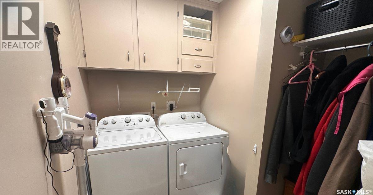 Single Family House Bungalow for Sale in  th AVENUE NW Swift Current 