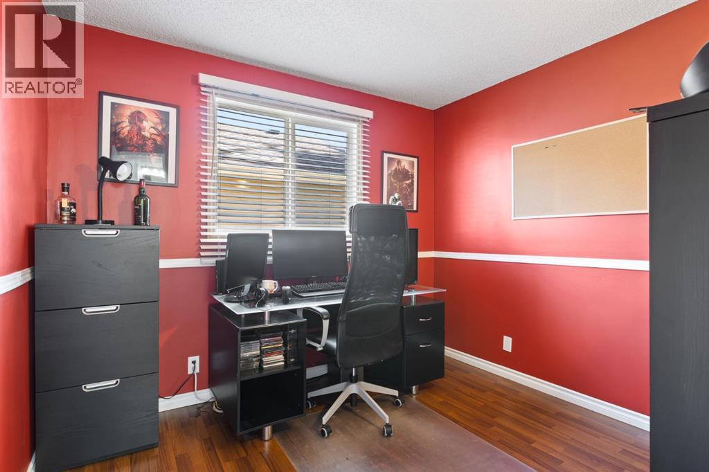 Single Family House Bungalow for Sale in  Erin Park Bay SE Erin Woods Calgary 