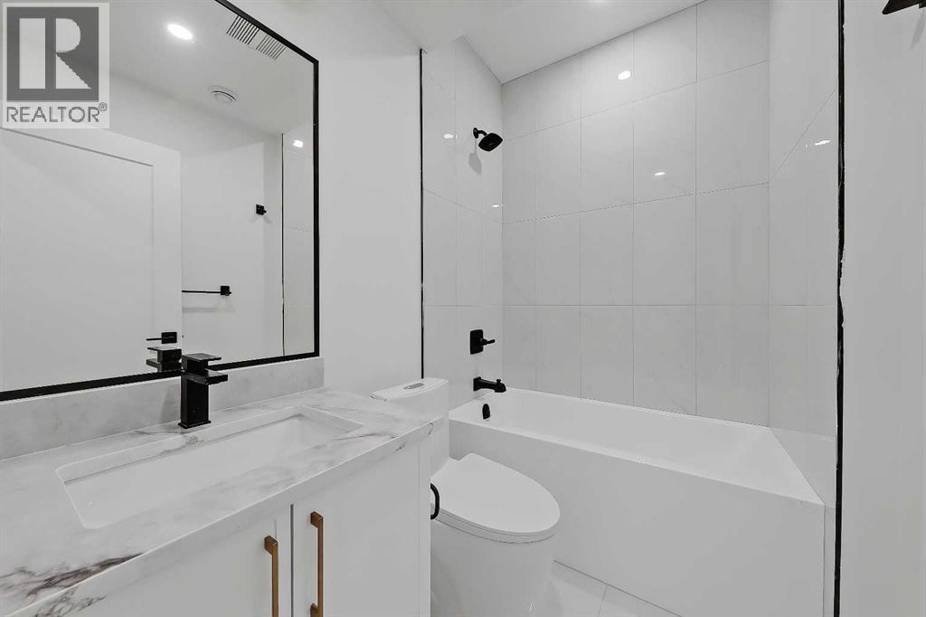 Single Family House for Sale in   Avenue NW West Hillhurst Calgary 