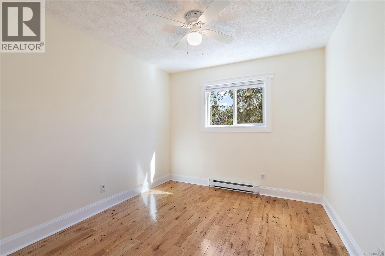  1290 Lidgate Court, Saanich