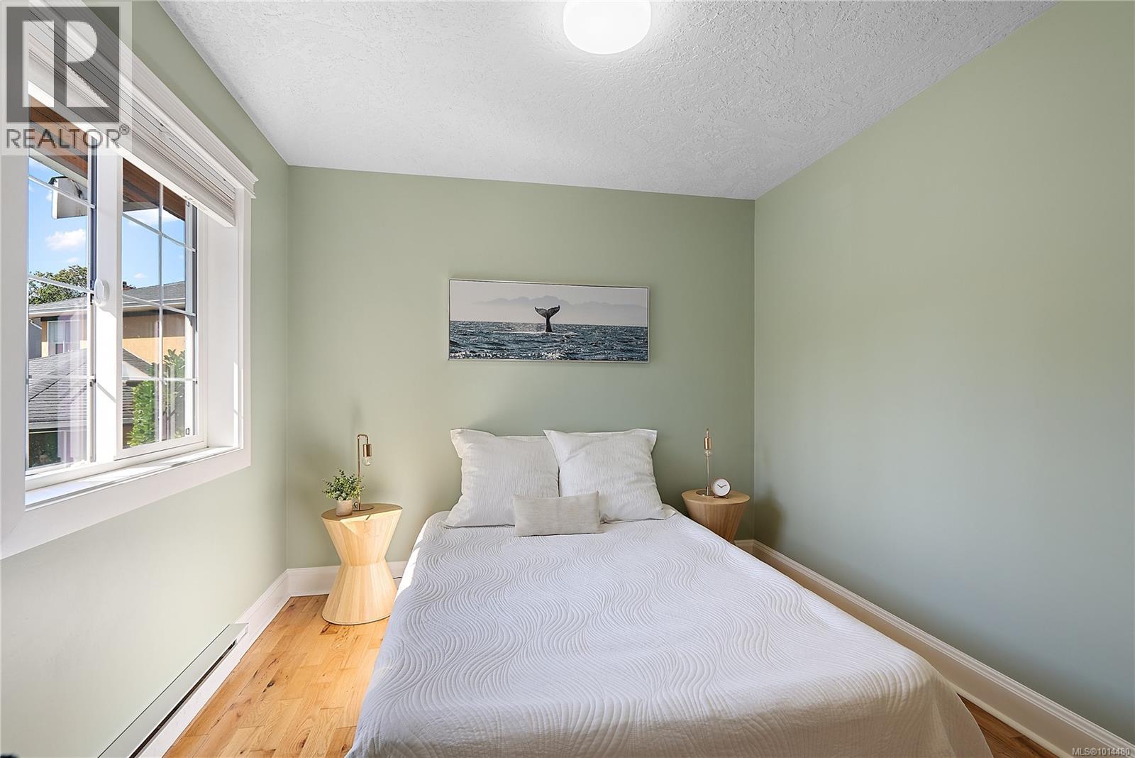  1290 Lidgate Court, Saanich