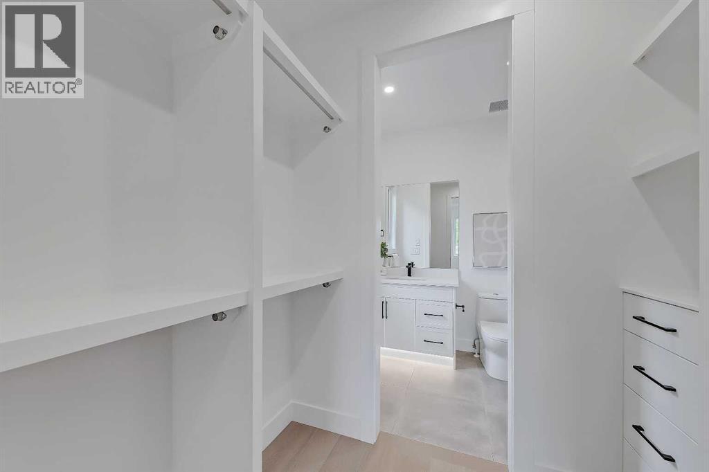 Single Family House for Sale in   Avenue SE Inglewood Calgary 