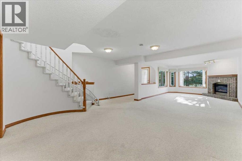 Single Family House Bungalow for Sale in  Scimitar Point NW Scenic Acres Calgary 