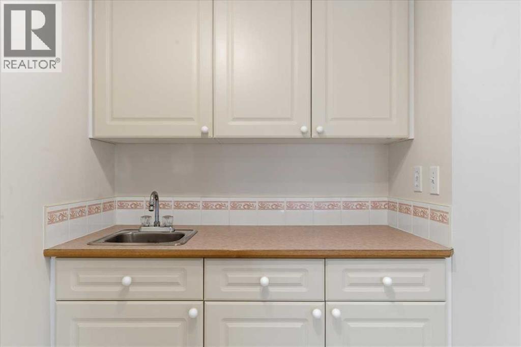 Single Family House Bungalow for Sale in  Scimitar Point NW Scenic Acres Calgary 