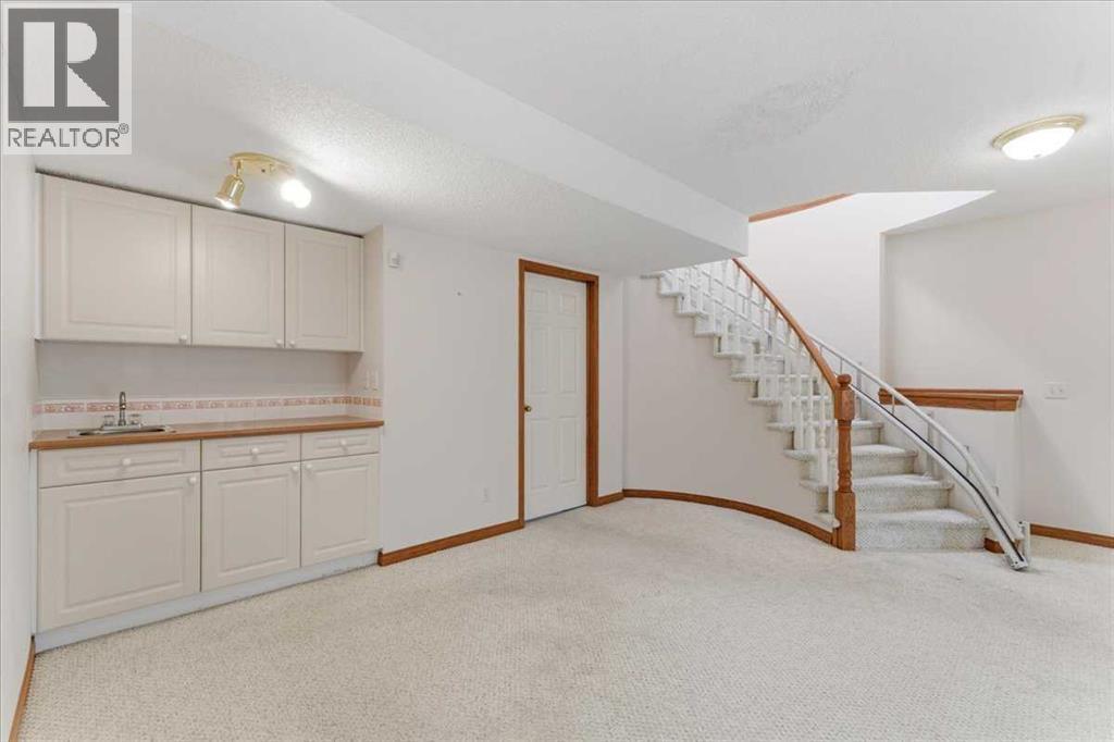 Single Family House Bungalow for Sale in  Scimitar Point NW Scenic Acres Calgary 