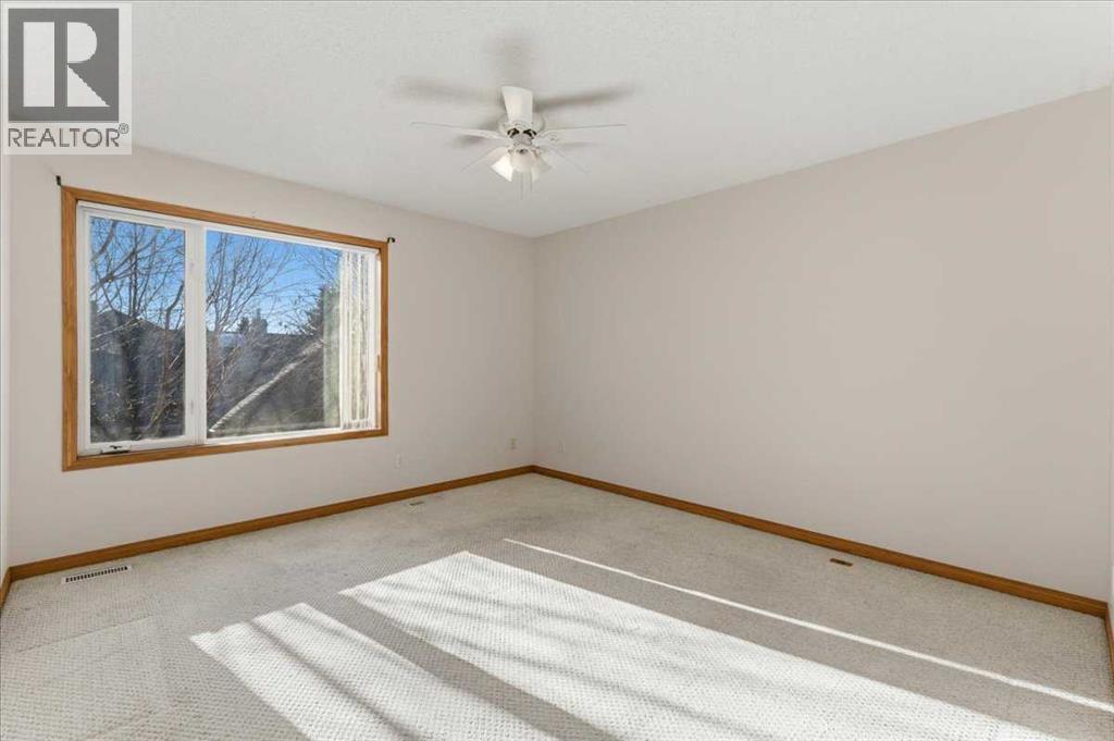 Single Family House Bungalow for Sale in  Scimitar Point NW Scenic Acres Calgary 