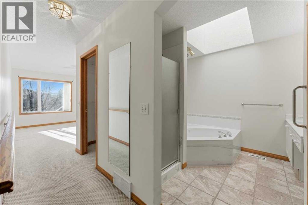 Single Family House Bungalow for Sale in  Scimitar Point NW Scenic Acres Calgary 