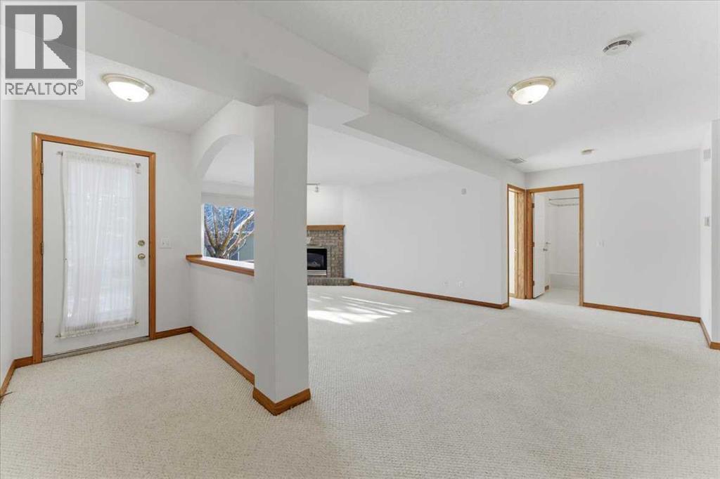 Single Family House Bungalow for Sale in  Scimitar Point NW Scenic Acres Calgary 