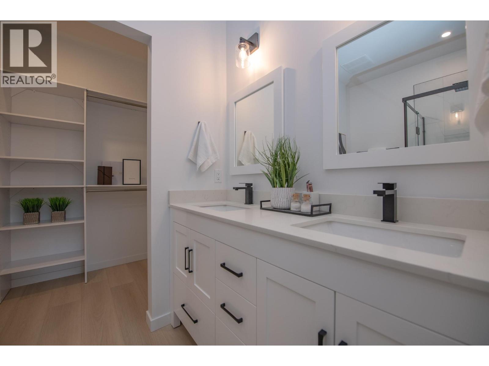 4 9188 Tronson Road, Vernon