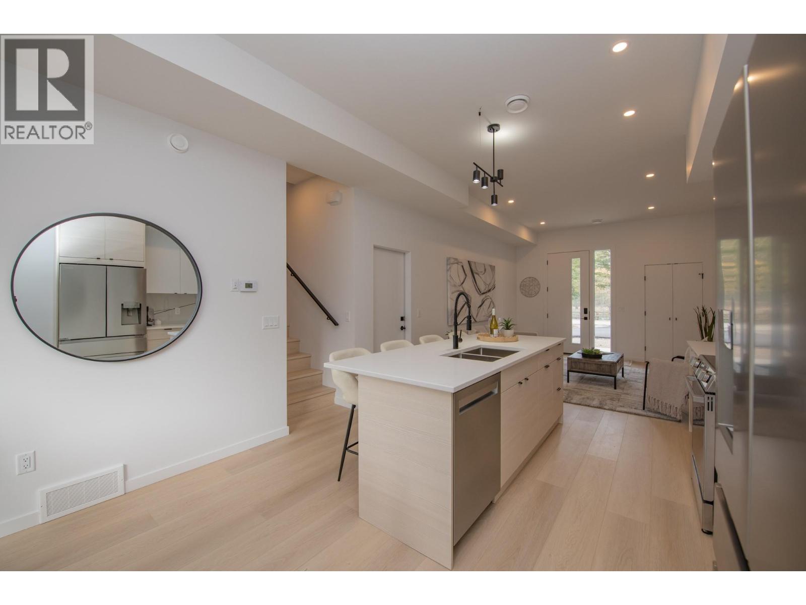 5 9188 Tronson Road, Vernon