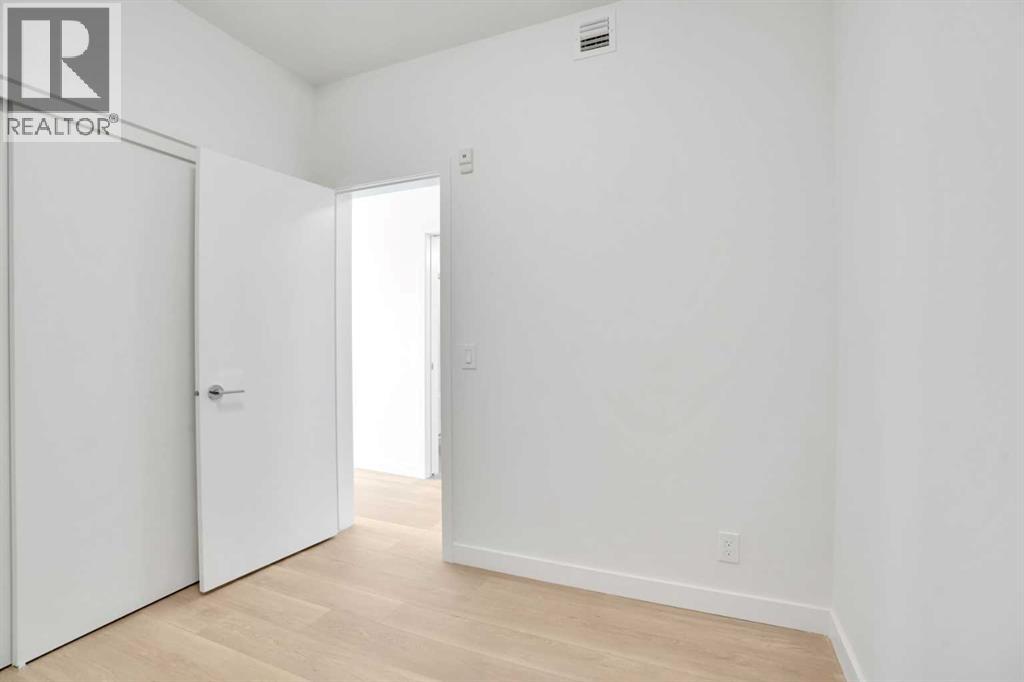 Single Family House for Sale in    Avenue SE Belvedere Calgary 