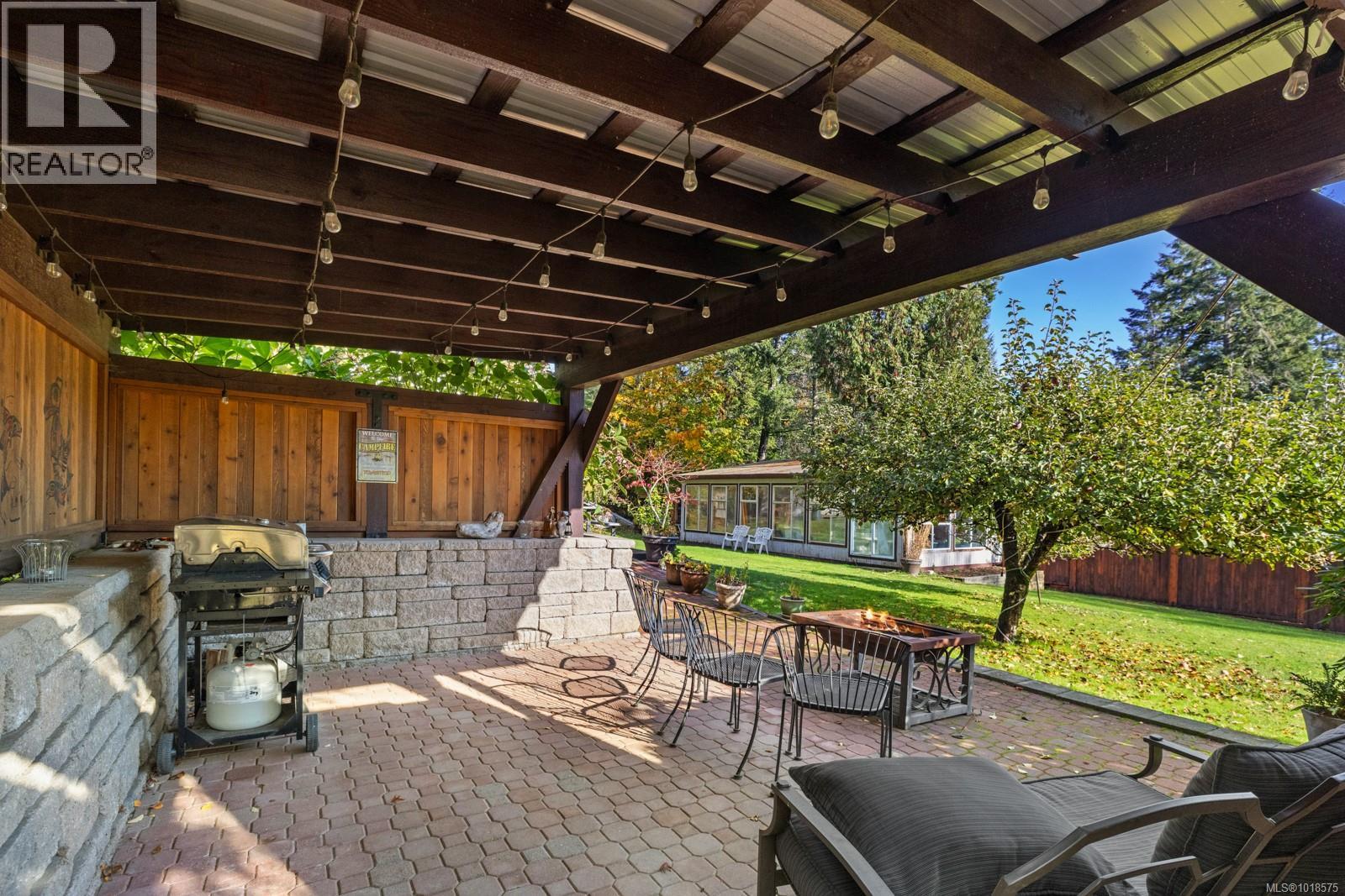 571 MEREDITH RD - 17