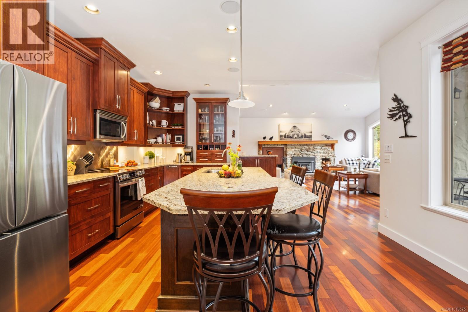 571 MEREDITH RD - 26