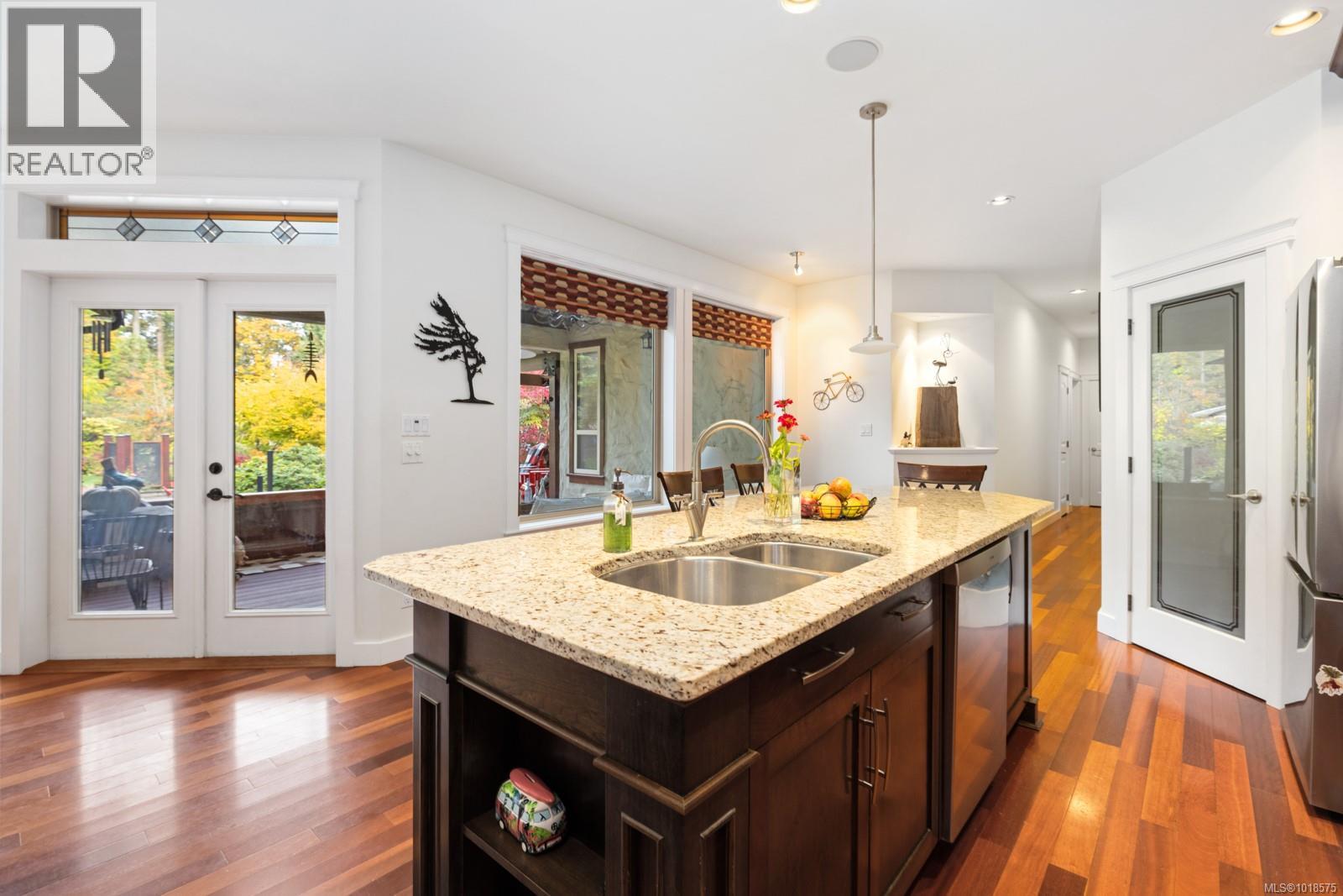 571 MEREDITH RD - 29